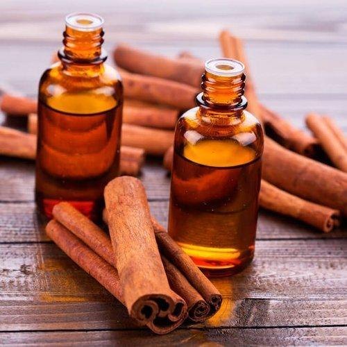 Cinnamon Bark Oil - Cinnamomum zeylanicum - Essential oil@TheWholesalerCo
